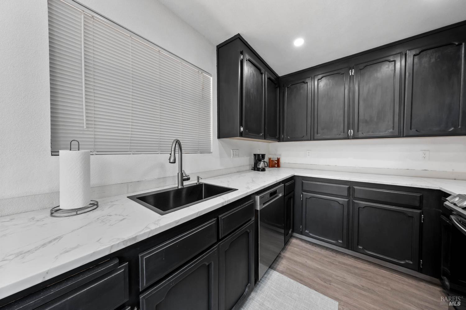 Detail Gallery Image 16 of 37 For 16300 Ponderosa Dr, Cobb,  CA 95426 - 2 Beds | 1/1 Baths