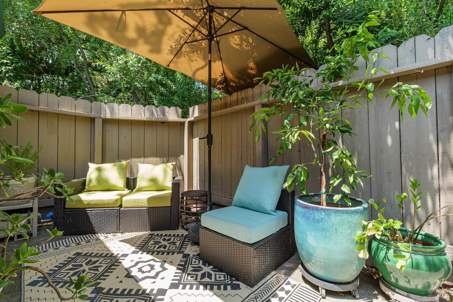 Detail Gallery Image 13 of 17 For 209 Antoinette Ct, Novato,  CA 94947 - 2 Beds | 1 Baths