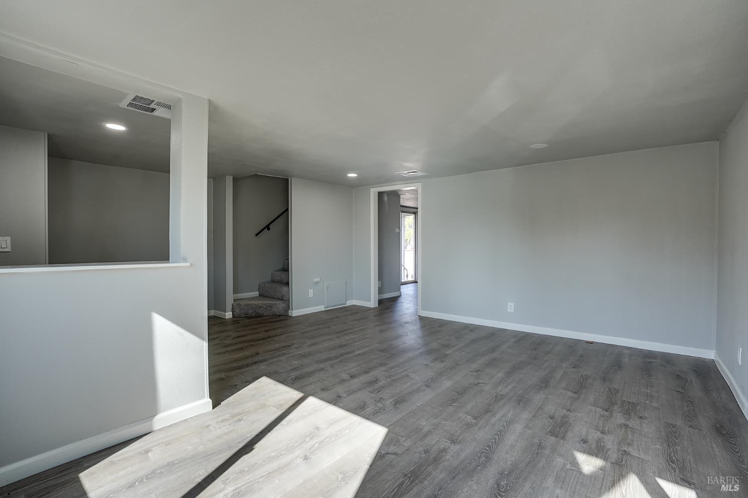 Detail Gallery Image 10 of 44 For 1821 Lakeville Hwy 77, Petaluma,  CA 94954 - 2 Beds | 2 Baths