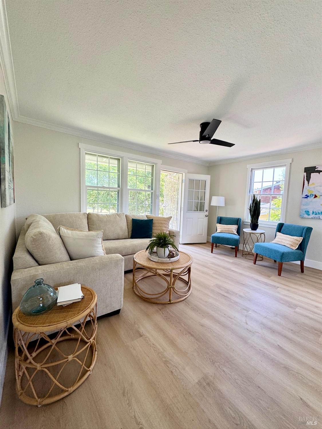 Detail Gallery Image 1 of 1 For 17 Rodgers St, Vallejo,  CA 94590 - 2 Beds | 1/1 Baths