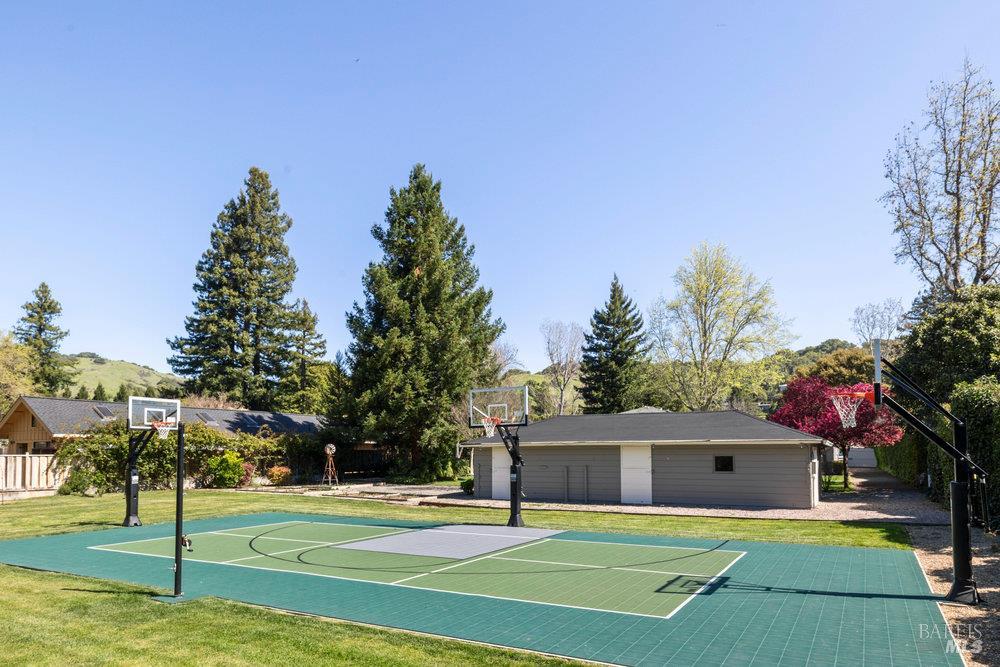 Detail Gallery Image 40 of 46 For Address Is Not Disclosed, San Anselmo,  CA 94960 - 4 Beds | 4/1 Baths