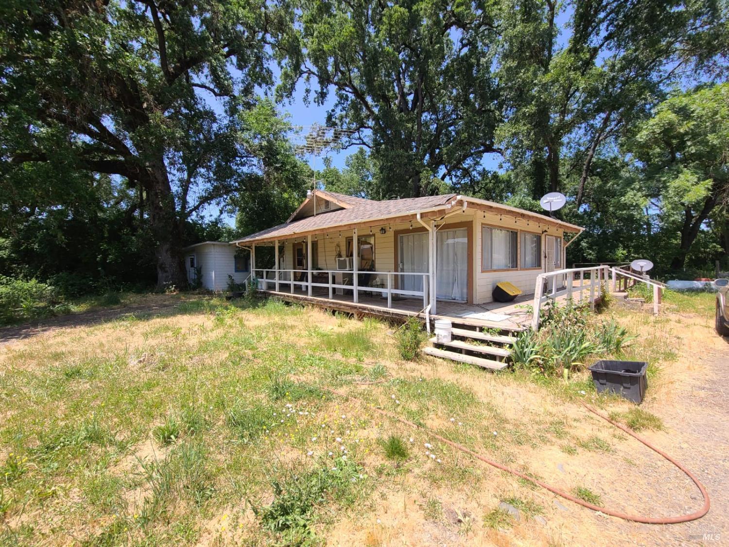 Detail Gallery Image 2 of 11 For 24450 Wattenburg Rd, Covelo,  CA 95428 - 3 Beds | 2 Baths