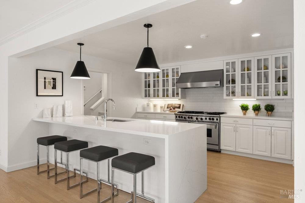 Detail Gallery Image 14 of 46 For Address Is Not Disclosed, San Anselmo,  CA 94960 - 4 Beds | 4/1 Baths