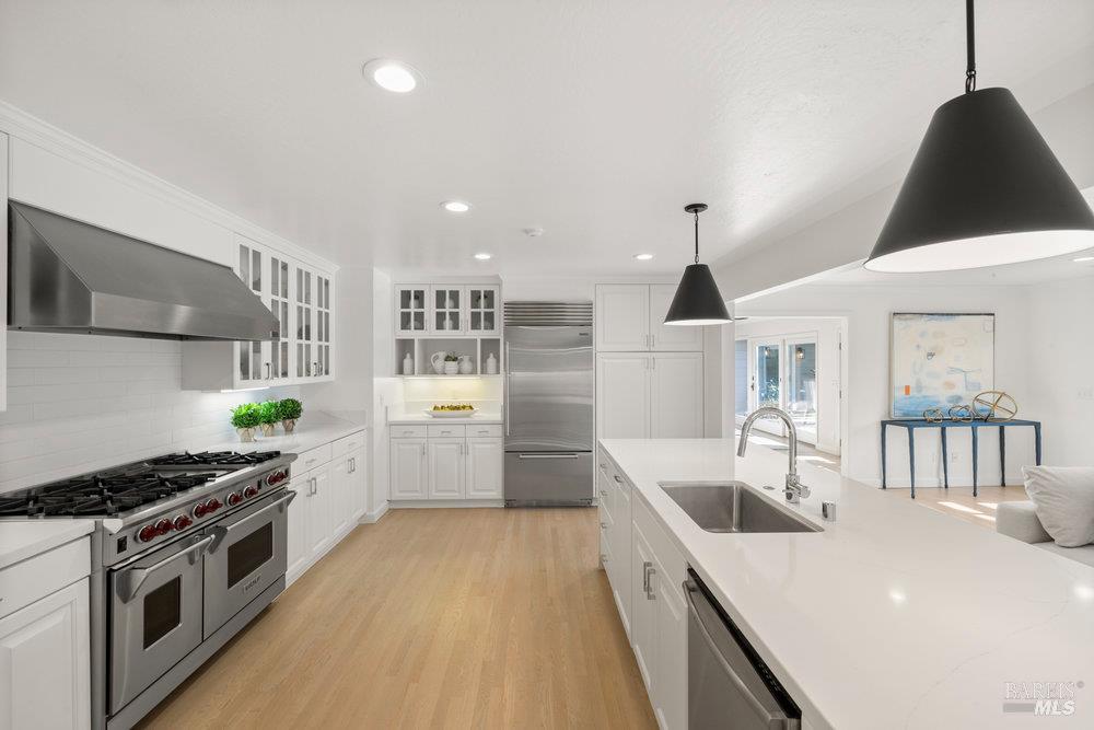 Detail Gallery Image 17 of 46 For Address Is Not Disclosed, San Anselmo,  CA 94960 - 4 Beds | 4/1 Baths