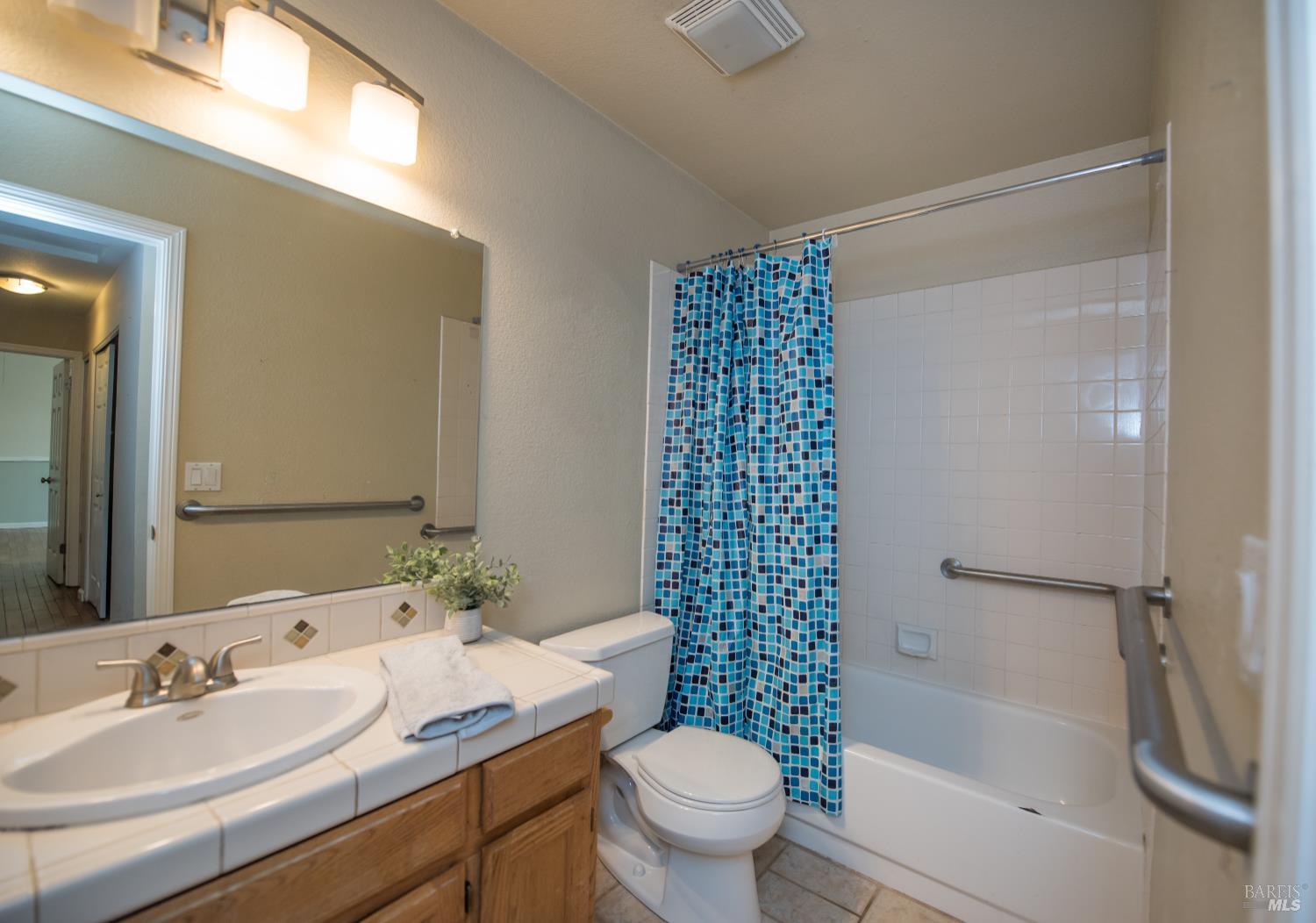 Detail Gallery Image 29 of 31 For 135 Furber Ln, Cloverdale,  CA 95425 - 3 Beds | 2 Baths