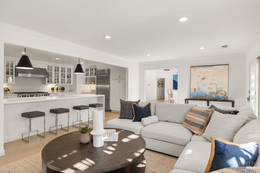 Detail Gallery Image 13 of 46 For Address Is Not Disclosed, San Anselmo,  CA 94960 - 4 Beds | 4/1 Baths