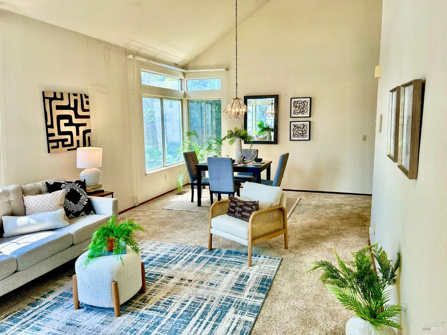 Detail Gallery Image 9 of 29 For 261 Bridgewater Cir, Suisun City,  CA 94585 - 3 Beds | 2/1 Baths