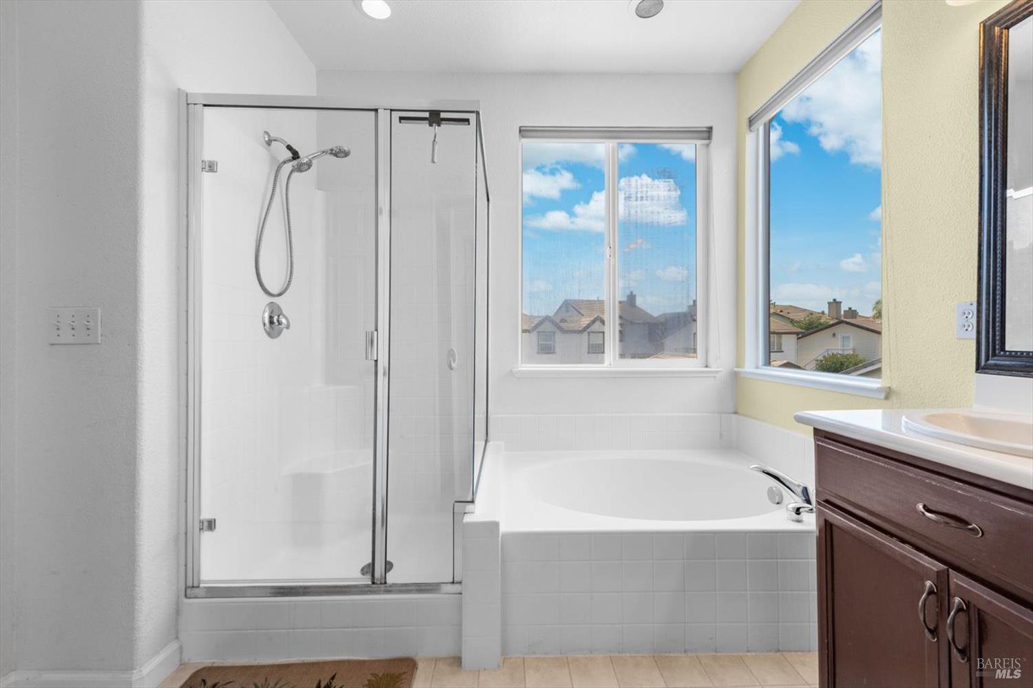 Detail Gallery Image 31 of 42 For 1341 Valley Glen Dr, Dixon,  CA 95620 - 4 Beds | 3 Baths