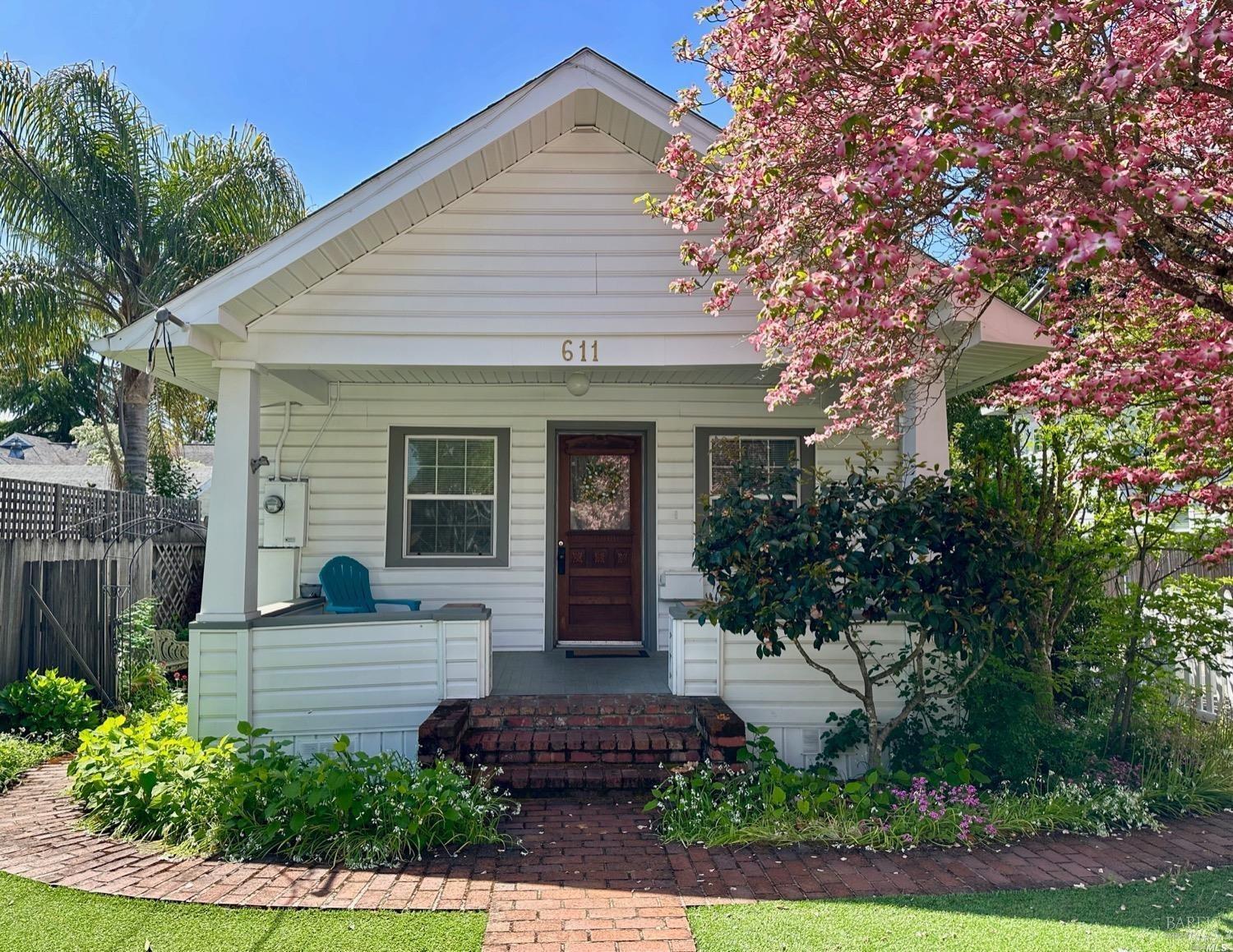 Detail Gallery Image 1 of 1 For 611 W Church St, Ukiah,  CA 95482 - 2 Beds | 1/1 Baths