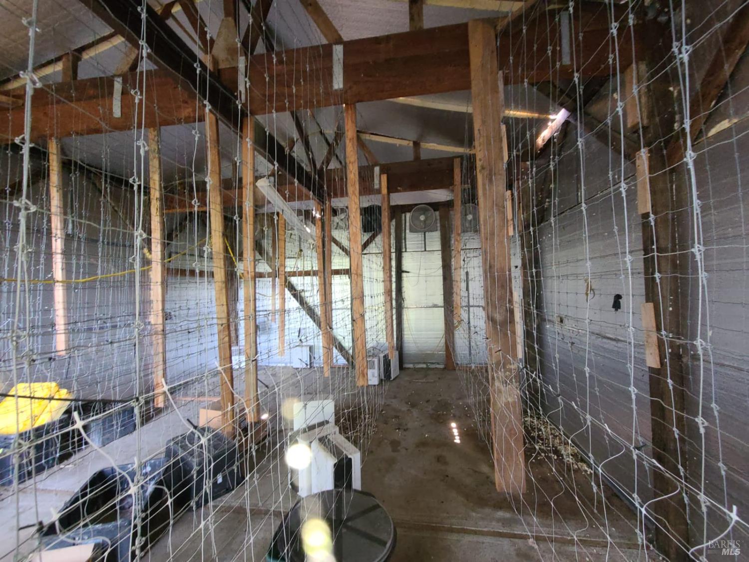 Detail Gallery Image 9 of 11 For 24450 Wattenburg Rd, Covelo,  CA 95428 - 3 Beds | 2 Baths
