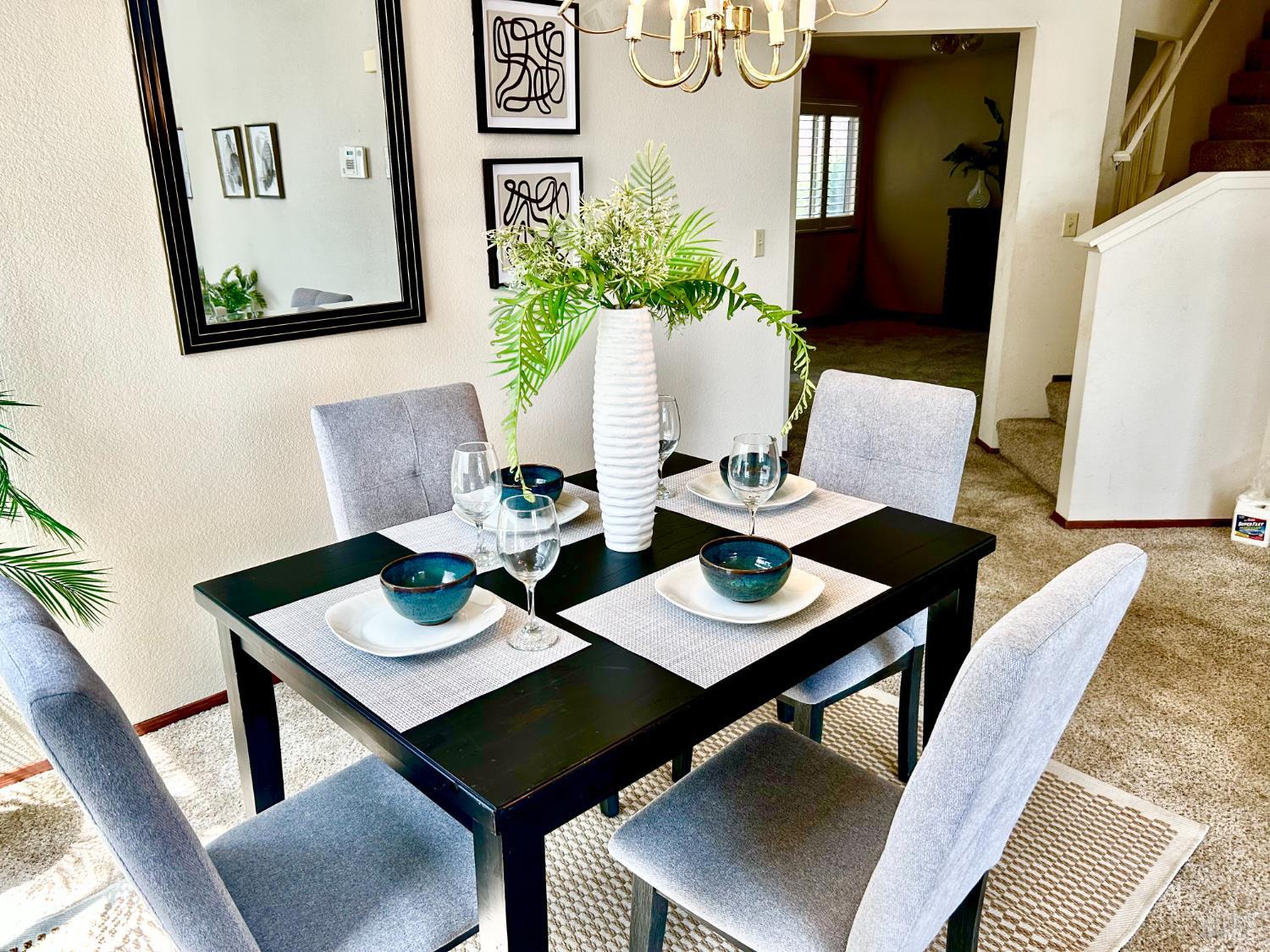 Detail Gallery Image 6 of 29 For 261 Bridgewater Cir, Suisun City,  CA 94585 - 3 Beds | 2/1 Baths