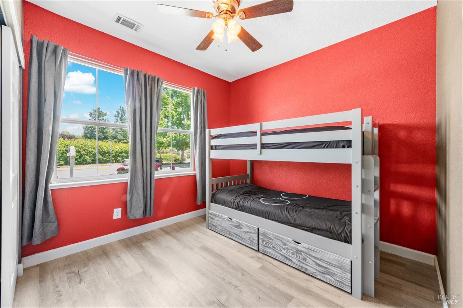 Detail Gallery Image 24 of 42 For 1341 Valley Glen Dr, Dixon,  CA 95620 - 4 Beds | 3 Baths