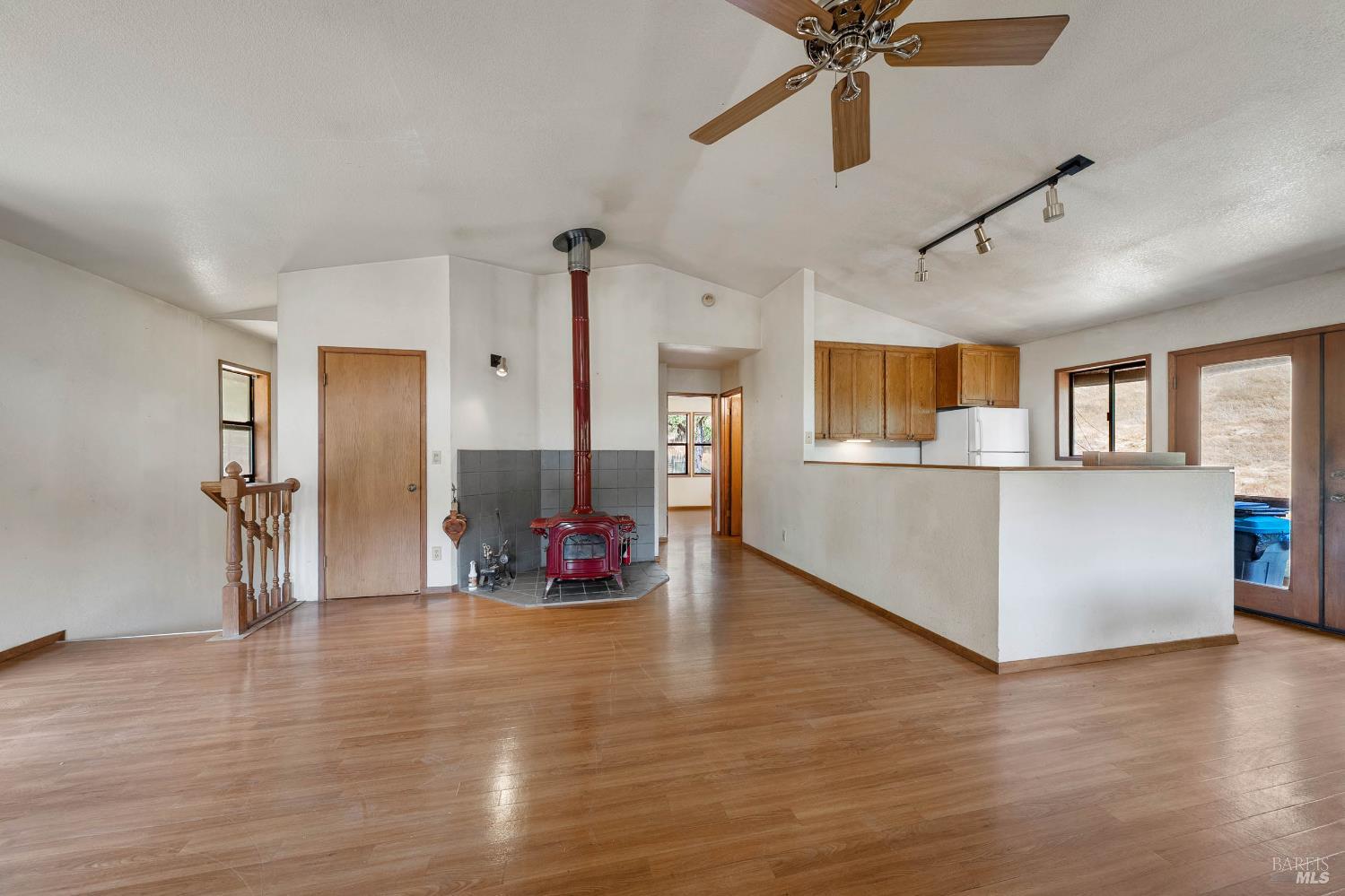 Detail Gallery Image 7 of 46 For 12790 Pine Ave, Potter Valley,  CA 95469 - 2 Beds | 1 Baths