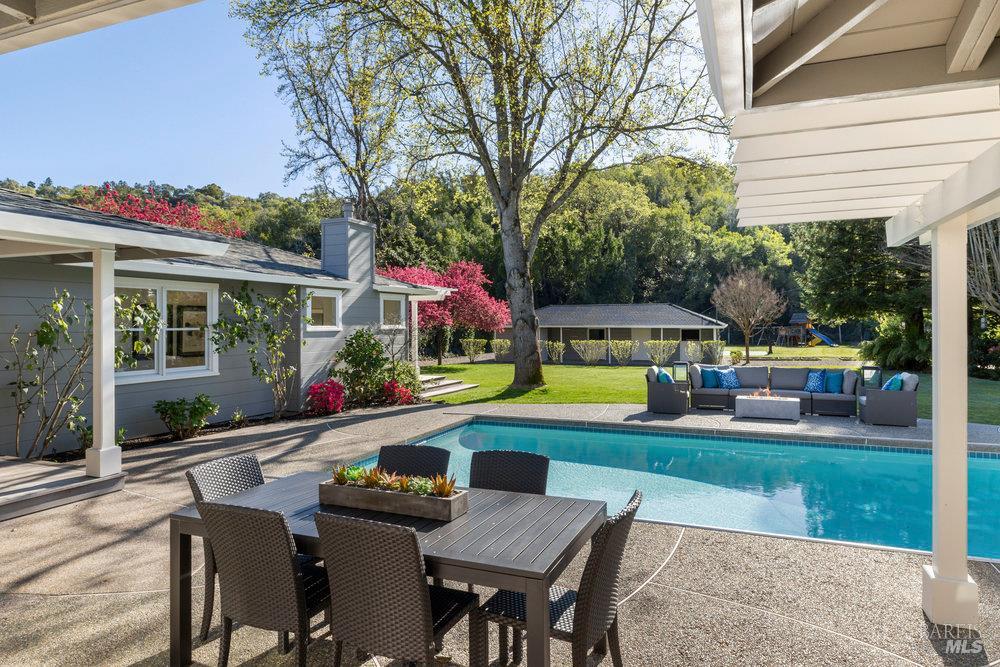 Detail Gallery Image 37 of 46 For Address Is Not Disclosed, San Anselmo,  CA 94960 - 4 Beds | 4/1 Baths