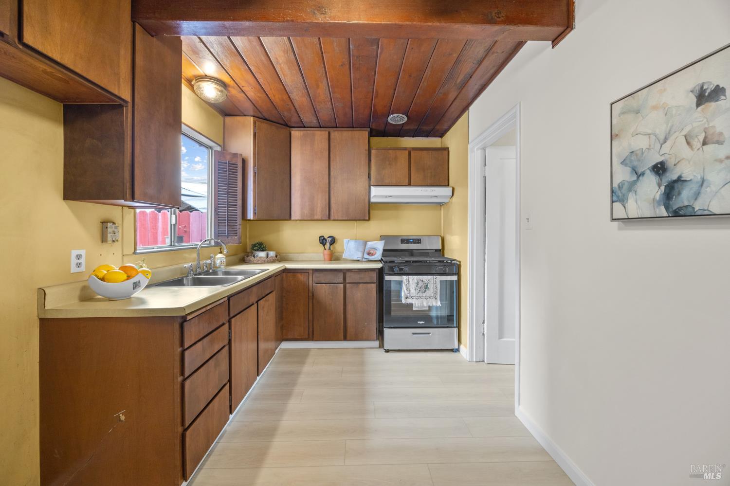 Detail Gallery Image 13 of 34 For 1037 Sheridan St, Vallejo,  CA 94590 - 3 Beds | 2 Baths