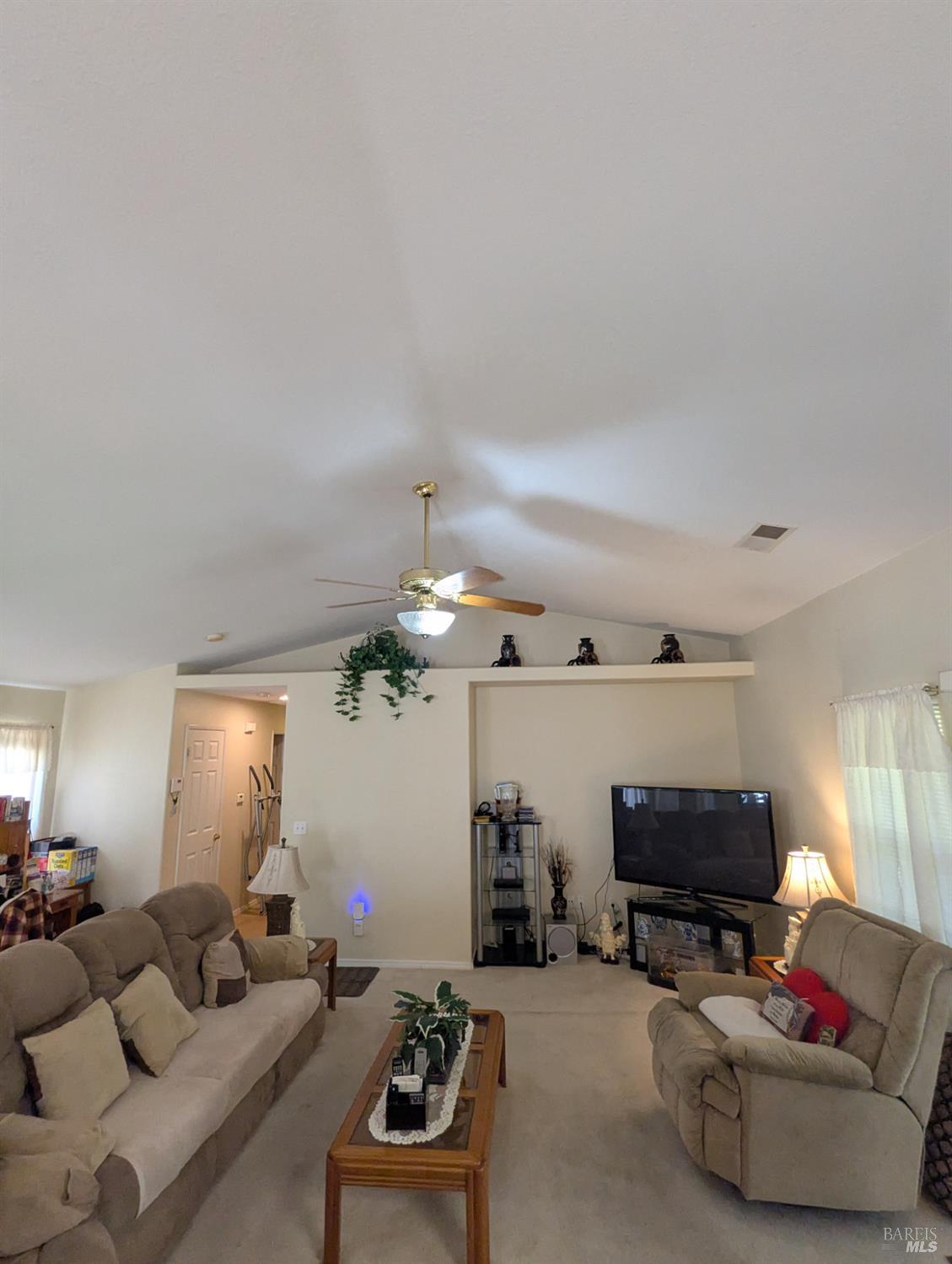 Detail Gallery Image 11 of 31 For 3041 Ren Way, Madera,  CA 93637 - 3 Beds | 2 Baths