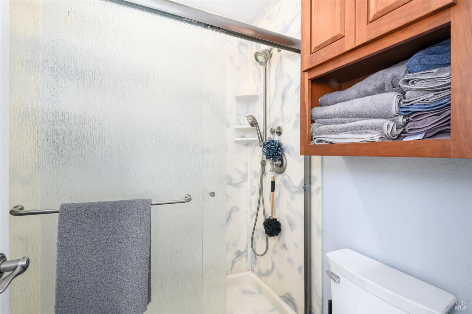 Detail Gallery Image 22 of 52 For 531 Locust Dr, Vallejo,  CA 94591 - 4 Beds | 2 Baths