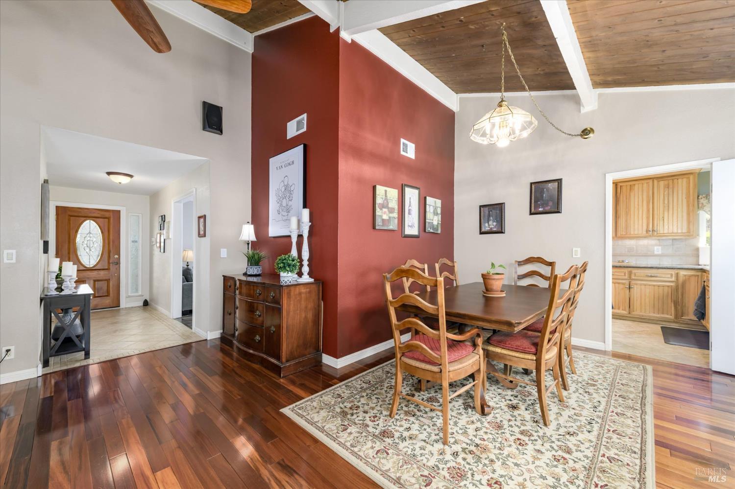 Detail Gallery Image 17 of 52 For 531 Locust Dr, Vallejo,  CA 94591 - 4 Beds | 2 Baths