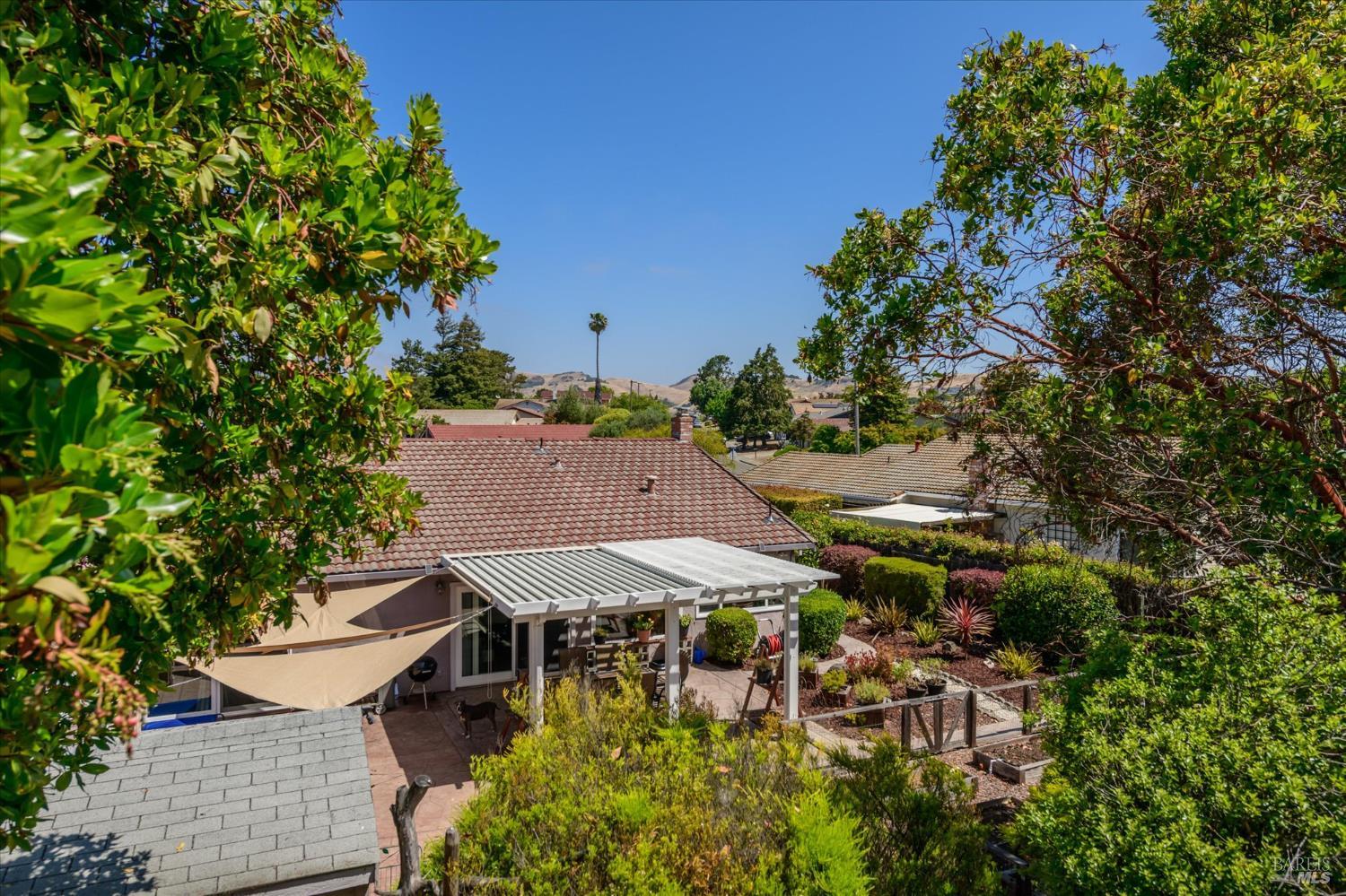 Detail Gallery Image 41 of 52 For 531 Locust Dr, Vallejo,  CA 94591 - 4 Beds | 2 Baths