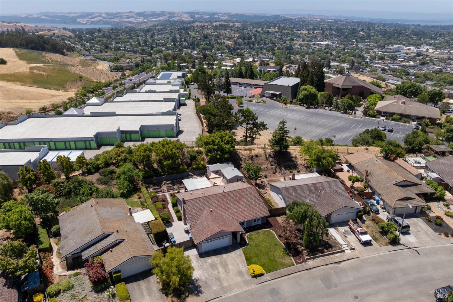Detail Gallery Image 45 of 52 For 531 Locust Dr, Vallejo,  CA 94591 - 4 Beds | 2 Baths