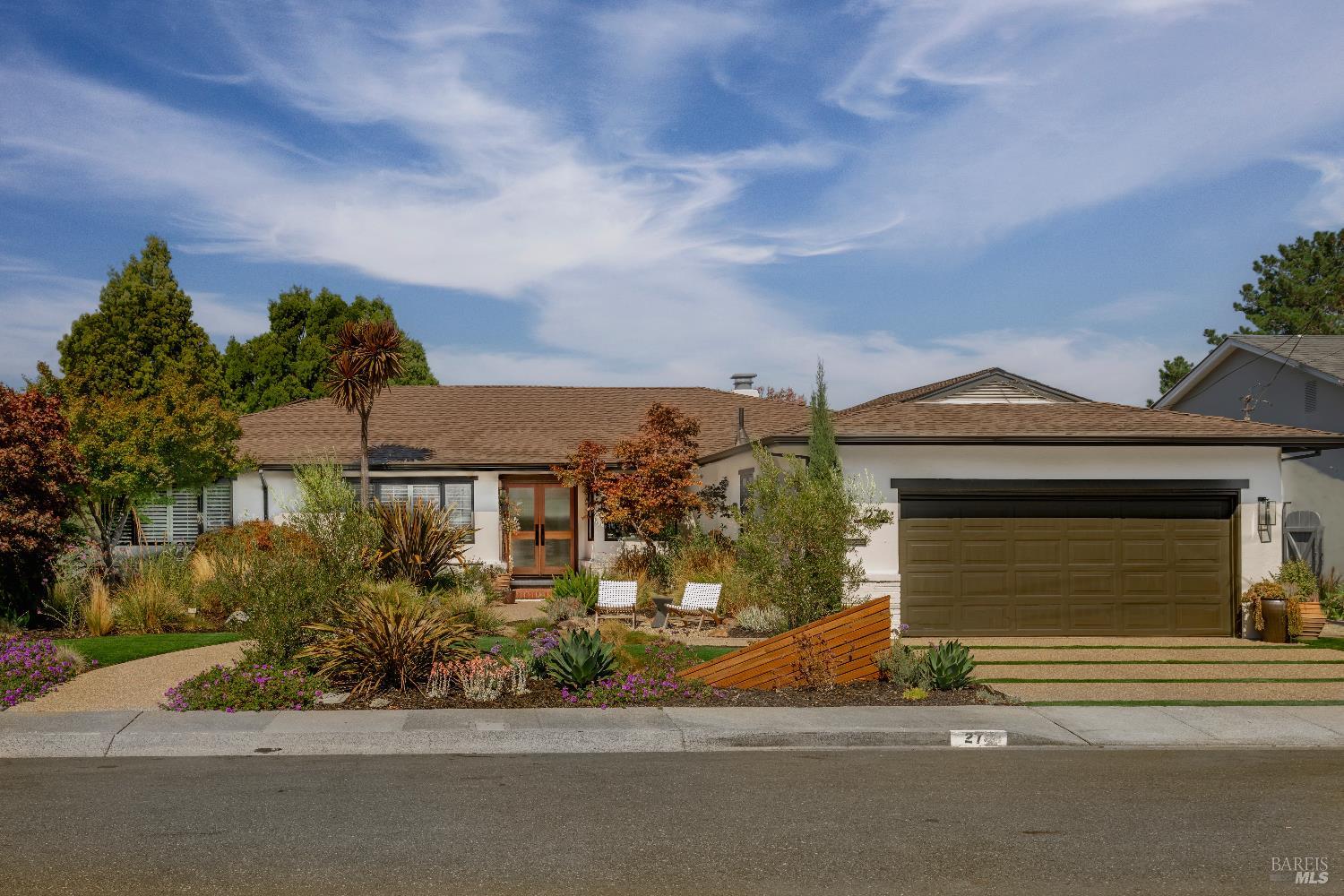 Detail Gallery Image 1 of 1 For 274 Harvard Dr, Larkspur,  CA 94939 - 4 Beds | 2/1 Baths
