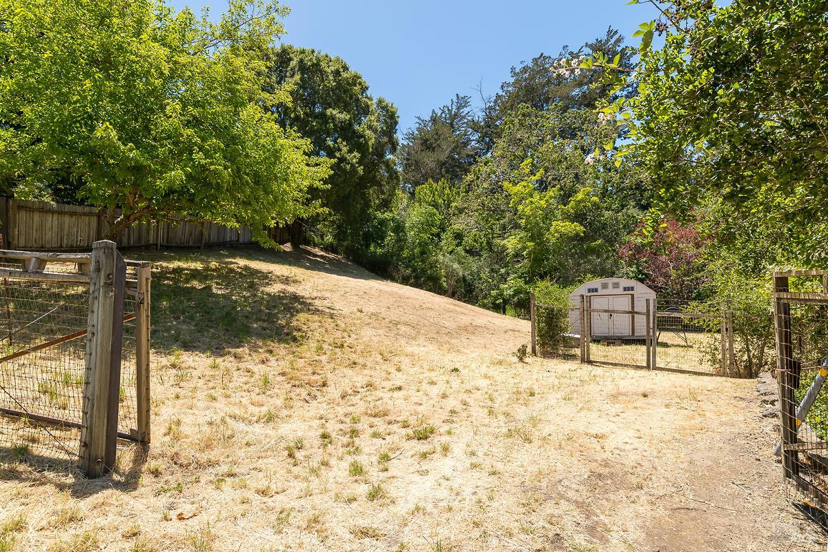 Detail Gallery Image 23 of 24 For 8 Crescent Ct, Woodacre,  CA 94973 - 3 Beds | 1 Baths