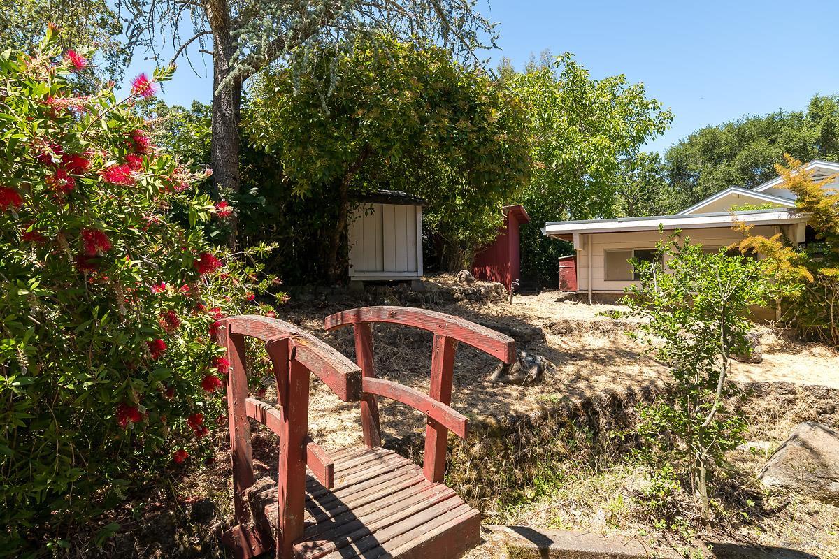 Detail Gallery Image 19 of 24 For 8 Crescent Ct, Woodacre,  CA 94973 - 3 Beds | 1 Baths