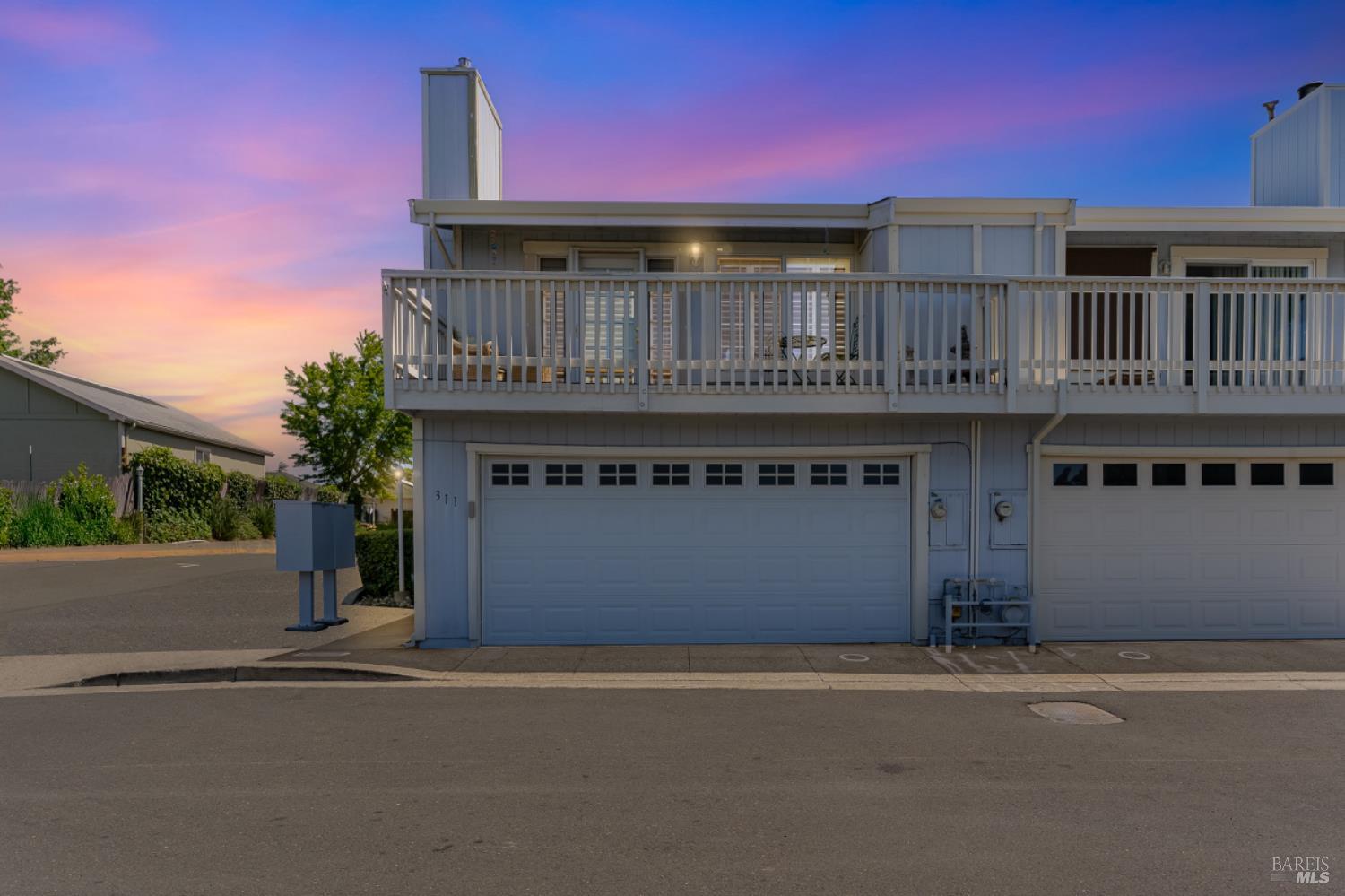 Detail Gallery Image 1 of 1 For 311 E T St, Benicia,  CA 94510 - 2 Beds | 1/1 Baths