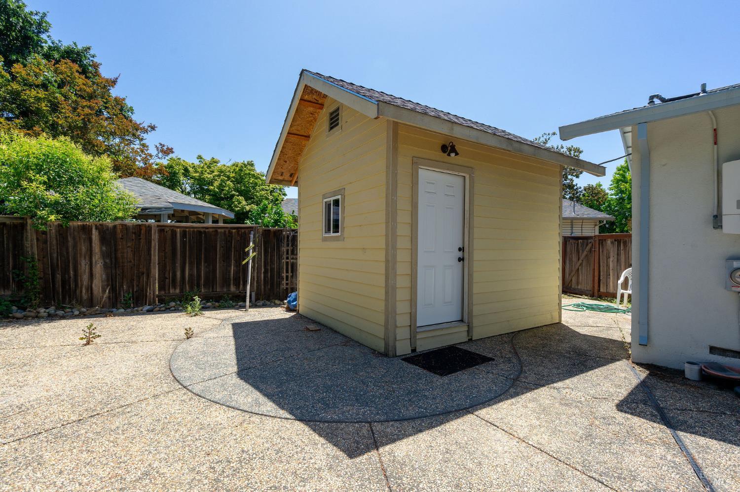 Detail Gallery Image 22 of 79 For 1736 Ensenada Ct, Santa Rosa,  CA 95401 - 3 Beds | 2 Baths