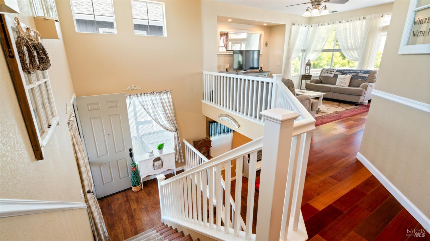 Detail Gallery Image 22 of 34 For 1205 Mateo Dr, Rohnert Park,  CA 94928 - 3 Beds | 2/1 Baths