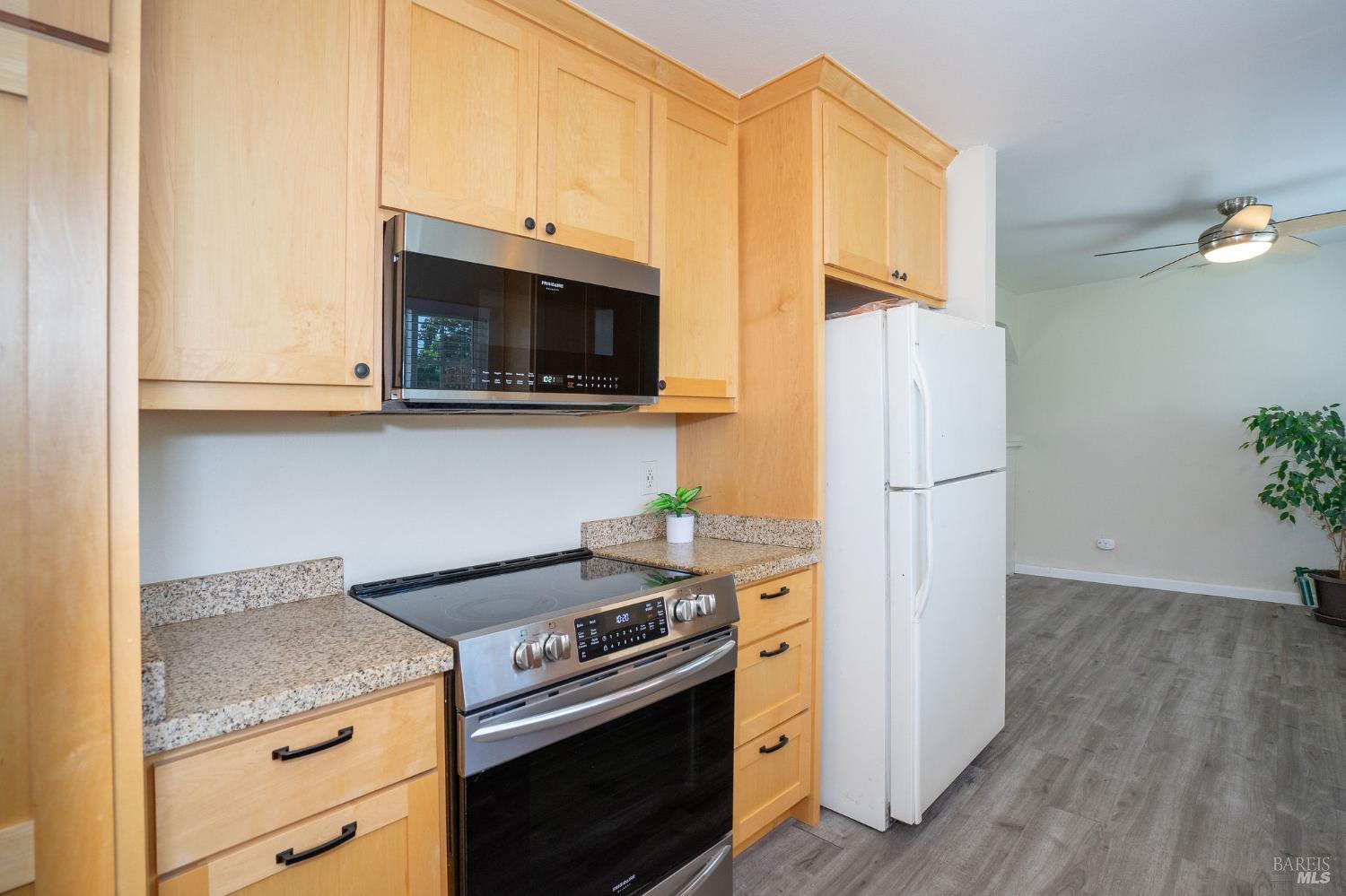 Detail Gallery Image 42 of 79 For 1736 Ensenada Ct, Santa Rosa,  CA 95401 - 3 Beds | 2 Baths