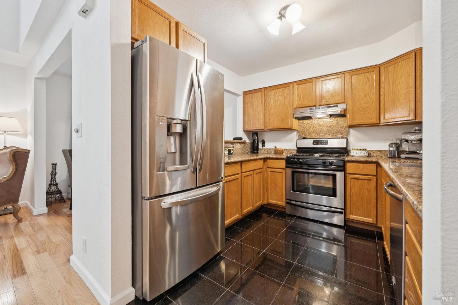 Detail Gallery Image 22 of 46 For 35 Buckelew St, Sausalito,  CA 94965 - 3 Beds | 2 Baths