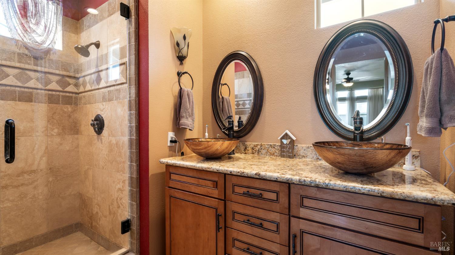 Detail Gallery Image 18 of 34 For 1205 Mateo Dr, Rohnert Park,  CA 94928 - 3 Beds | 2/1 Baths