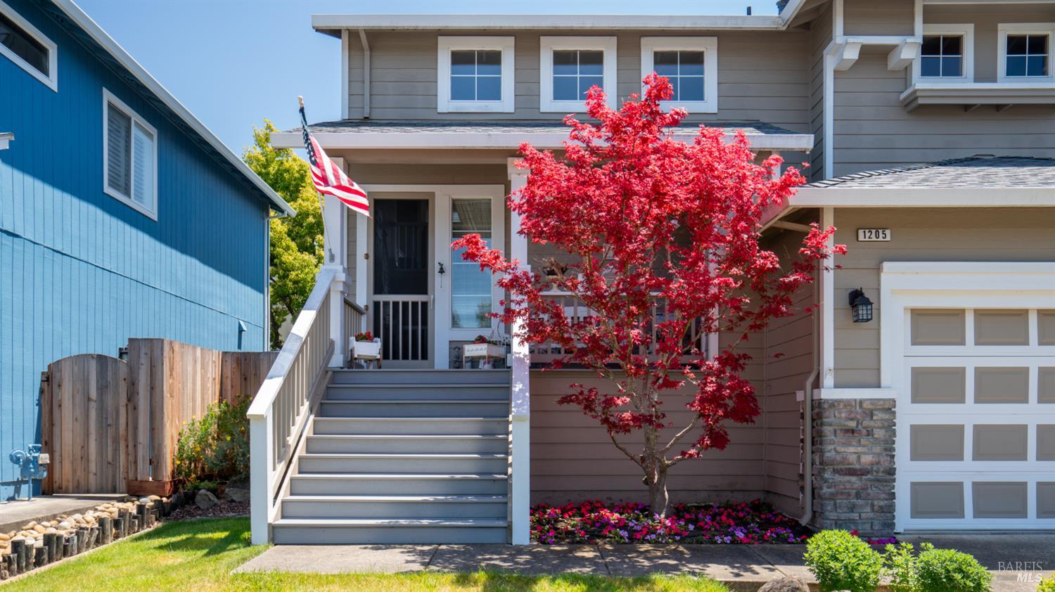 Detail Gallery Image 3 of 34 For 1205 Mateo Dr, Rohnert Park,  CA 94928 - 3 Beds | 2/1 Baths