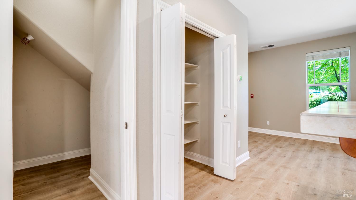 Detail Gallery Image 17 of 38 For 9149 Windsor Rd, Windsor,  CA 95492 - 3 Beds | 2/1 Baths