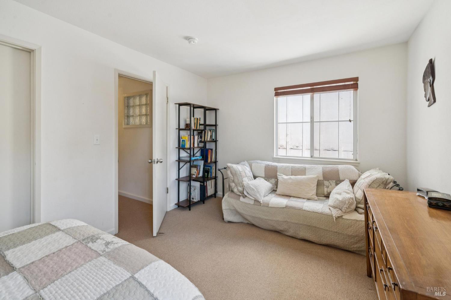 Detail Gallery Image 37 of 46 For 35 Buckelew St, Sausalito,  CA 94965 - 3 Beds | 2 Baths