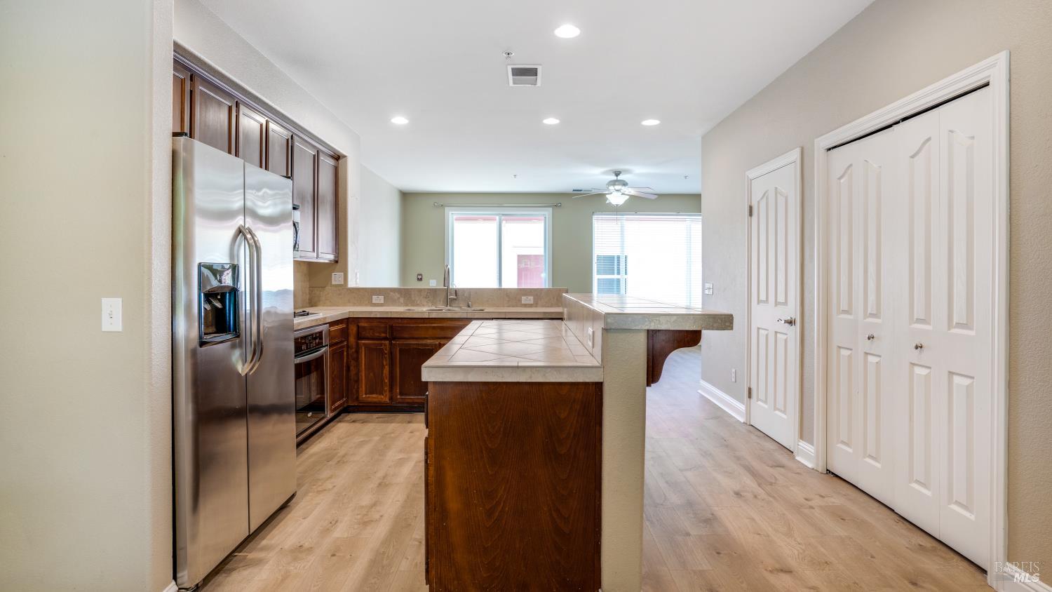 Detail Gallery Image 10 of 38 For 9149 Windsor Rd, Windsor,  CA 95492 - 3 Beds | 2/1 Baths