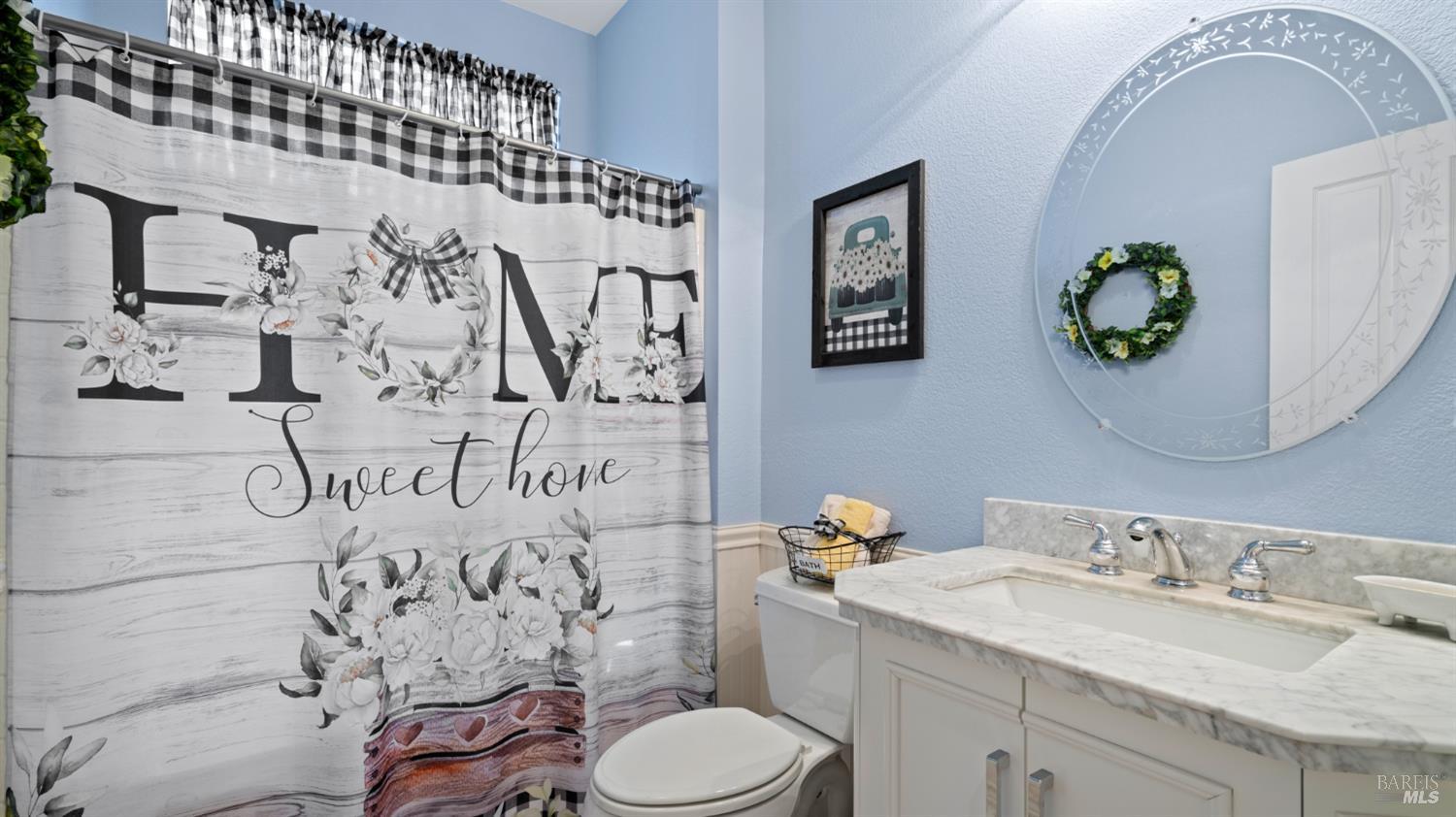 Detail Gallery Image 28 of 34 For 1205 Mateo Dr, Rohnert Park,  CA 94928 - 3 Beds | 2/1 Baths
