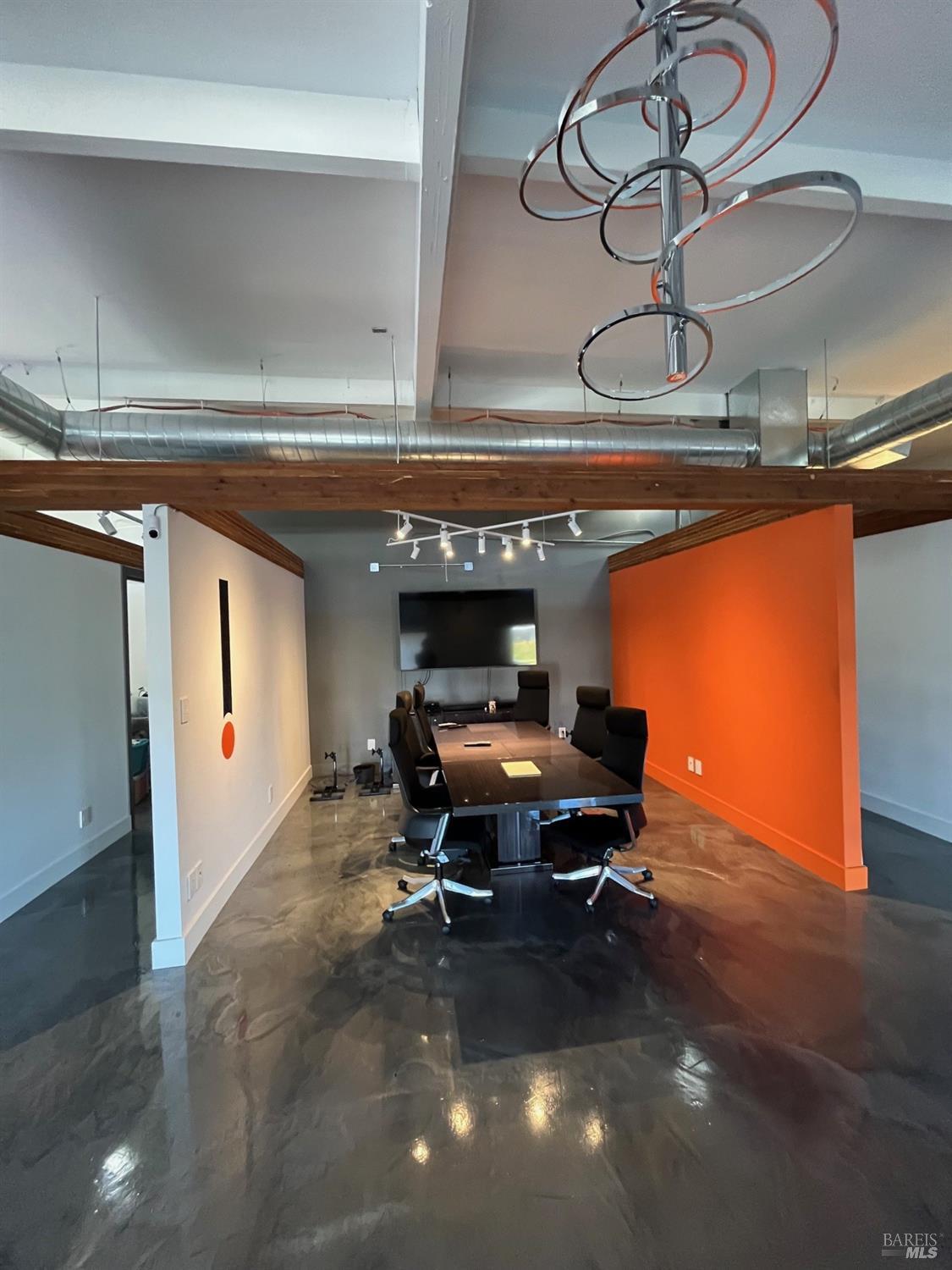 Detail Gallery Image 4 of 11 For 14 Commercial Blvd #119,  Novato,  CA 94949 - – Beds | – Baths