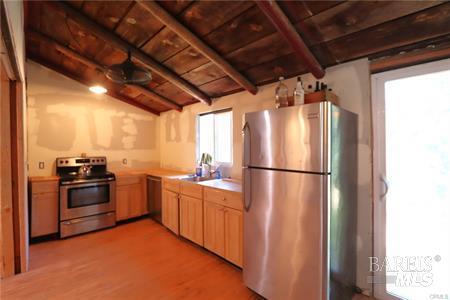 Detail Gallery Image 11 of 18 For 10354 Mulberry St St, Loch Lomond,  CA 95461 - 2 Beds | 1 Baths