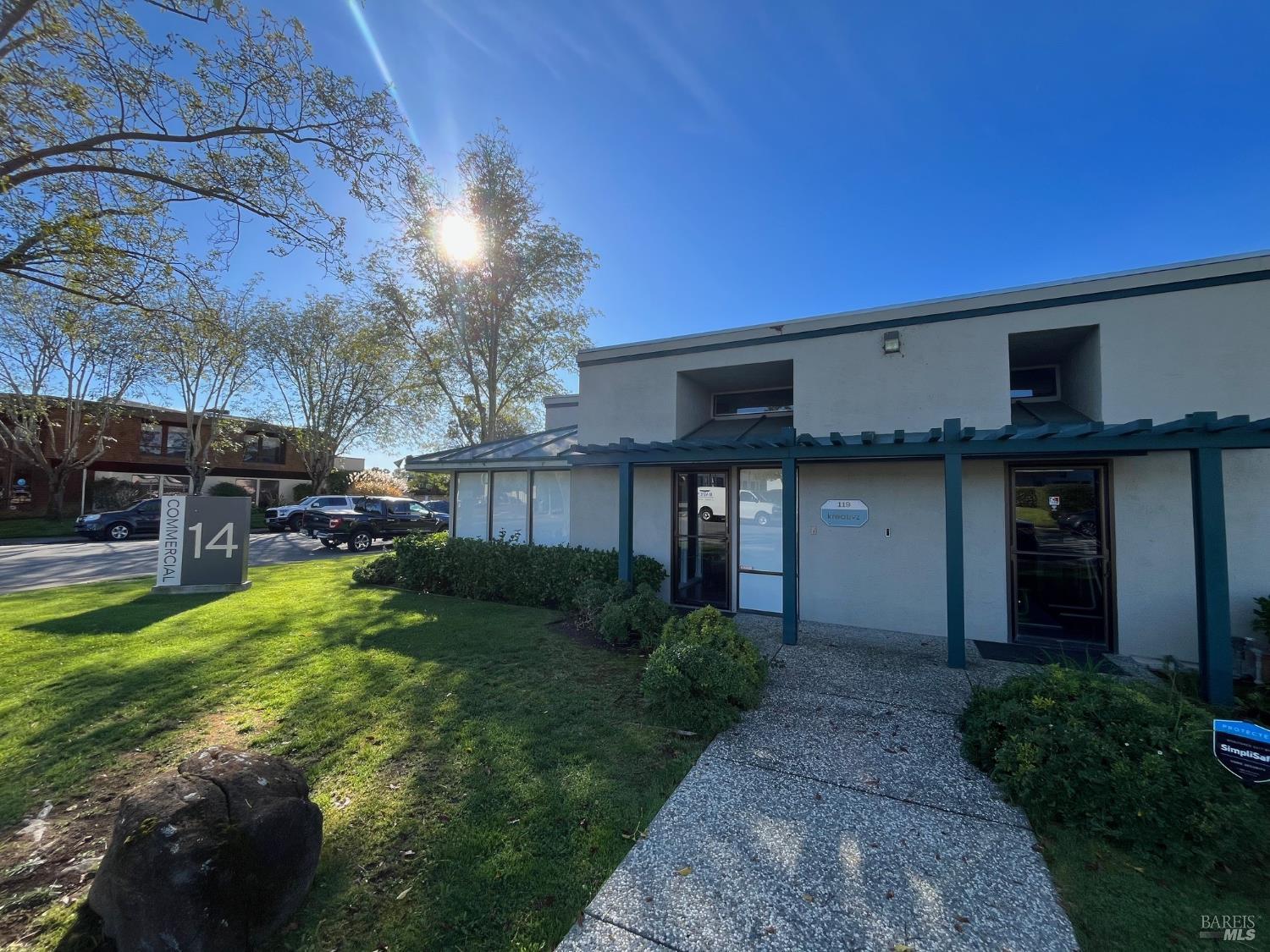 Detail Gallery Image 2 of 11 For 14 Commercial Blvd #119,  Novato,  CA 94949 - – Beds | – Baths