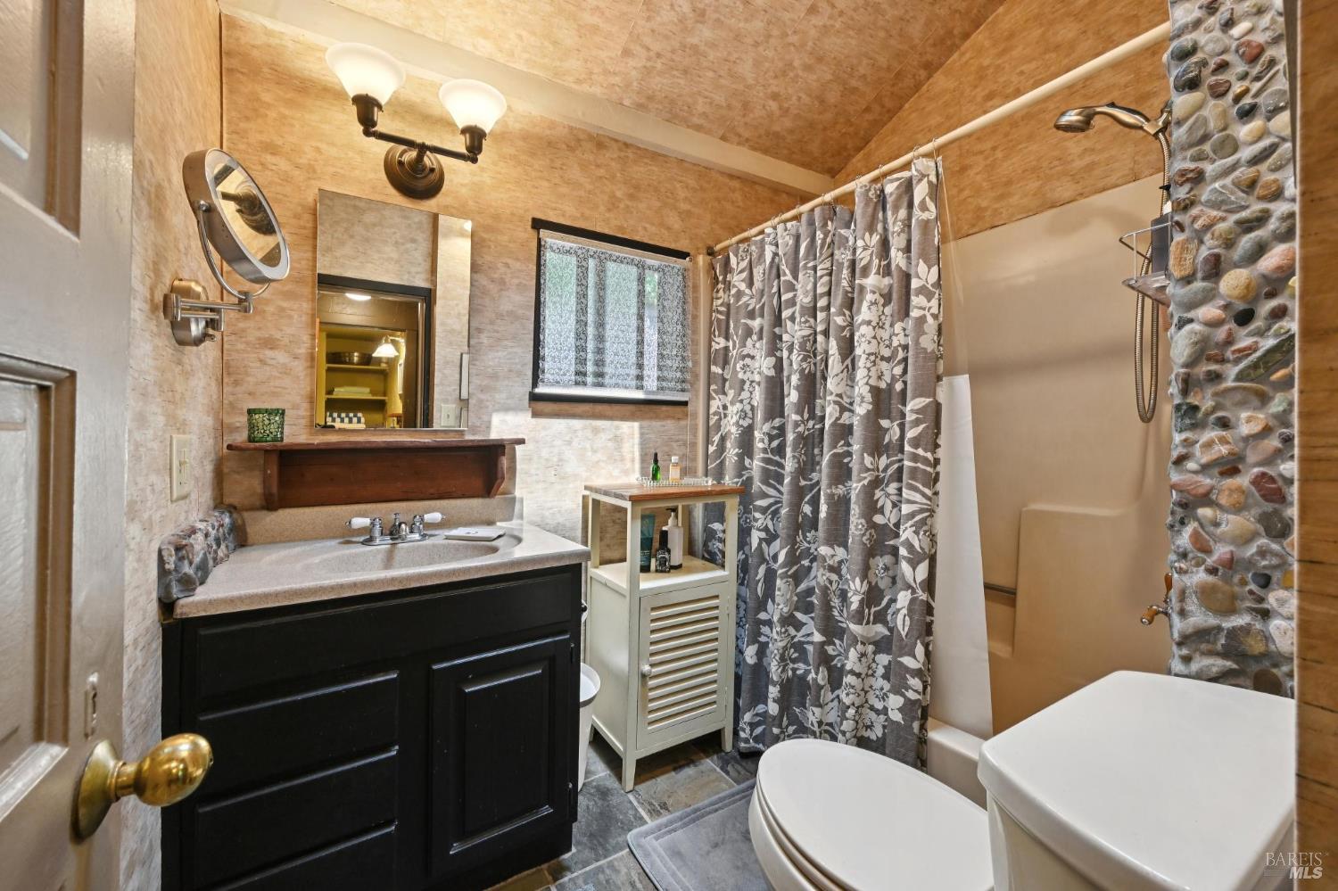 Detail Gallery Image 24 of 46 For 17815 Old Monte Rio Rd, Guerneville,  CA 95446 - 2 Beds | 2 Baths