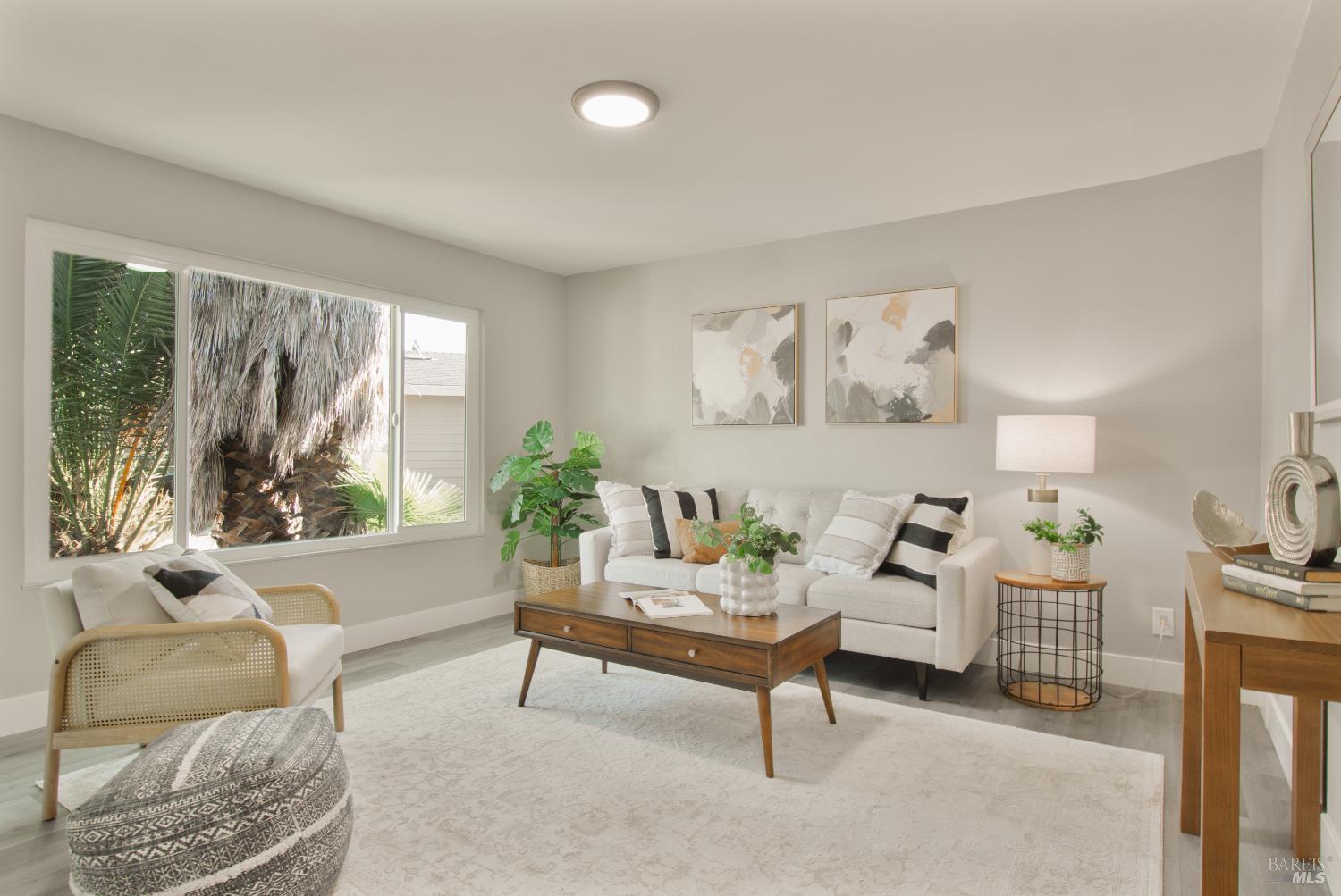Detail Gallery Image 8 of 36 For 50 Montego Ct, Suisun City,  CA 94585 - 4 Beds | 2 Baths