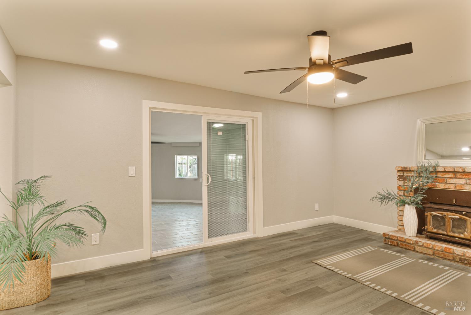 Detail Gallery Image 17 of 36 For 50 Montego Ct, Suisun City,  CA 94585 - 4 Beds | 2 Baths
