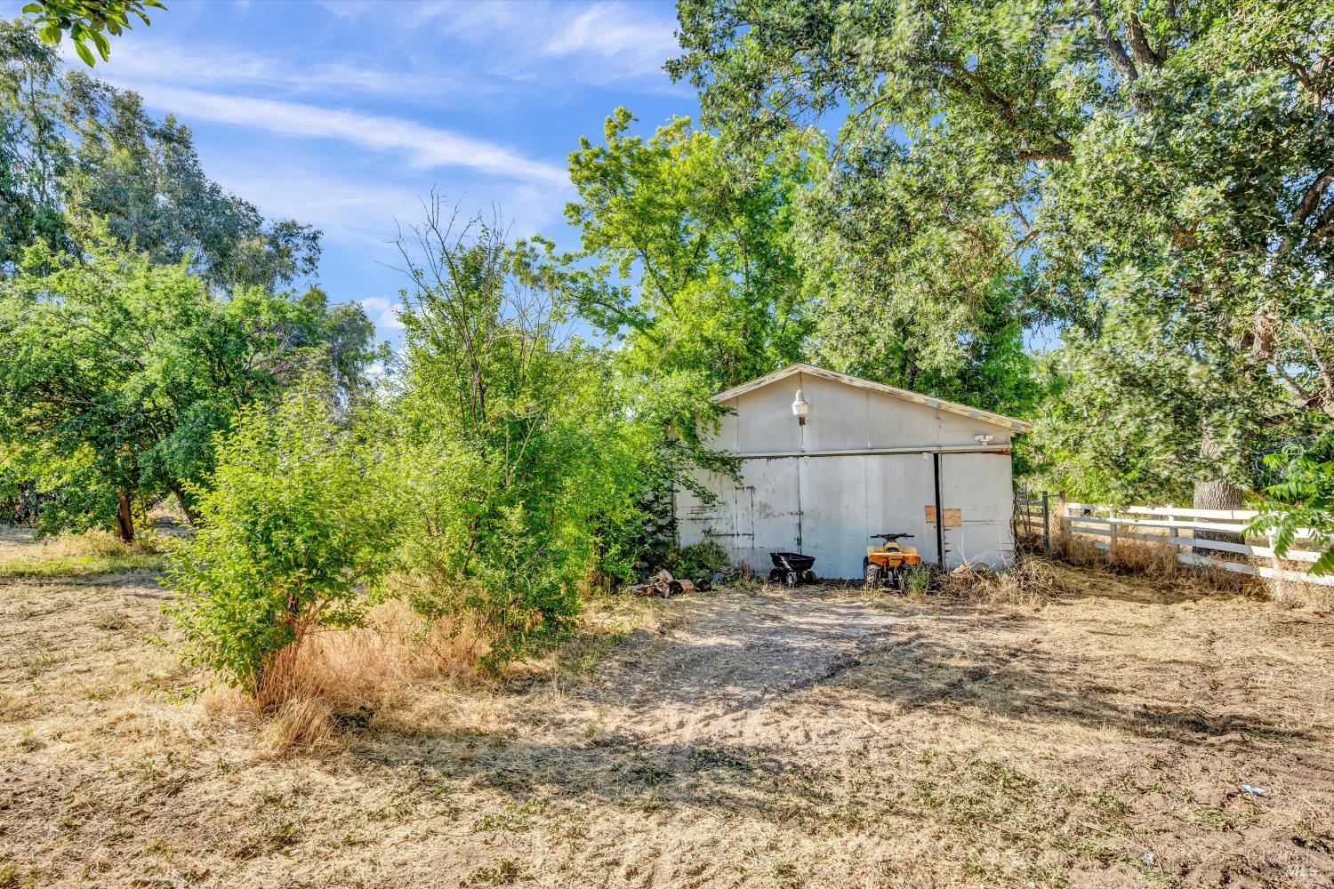 Detail Gallery Image 24 of 30 For 16820 Morgan Valley Rd, Lower Lake,  CA 95457 - 3 Beds | 2 Baths