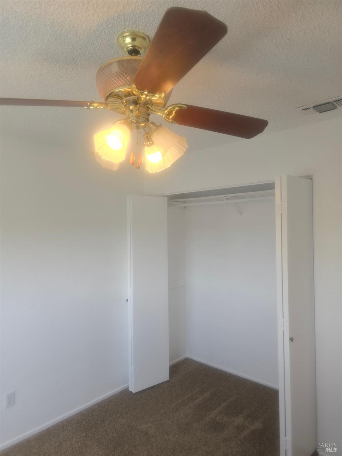 Detail Gallery Image 13 of 31 For 900 Bluejay Dr, Suisun City,  CA 94585 - 4 Beds | 2/1 Baths