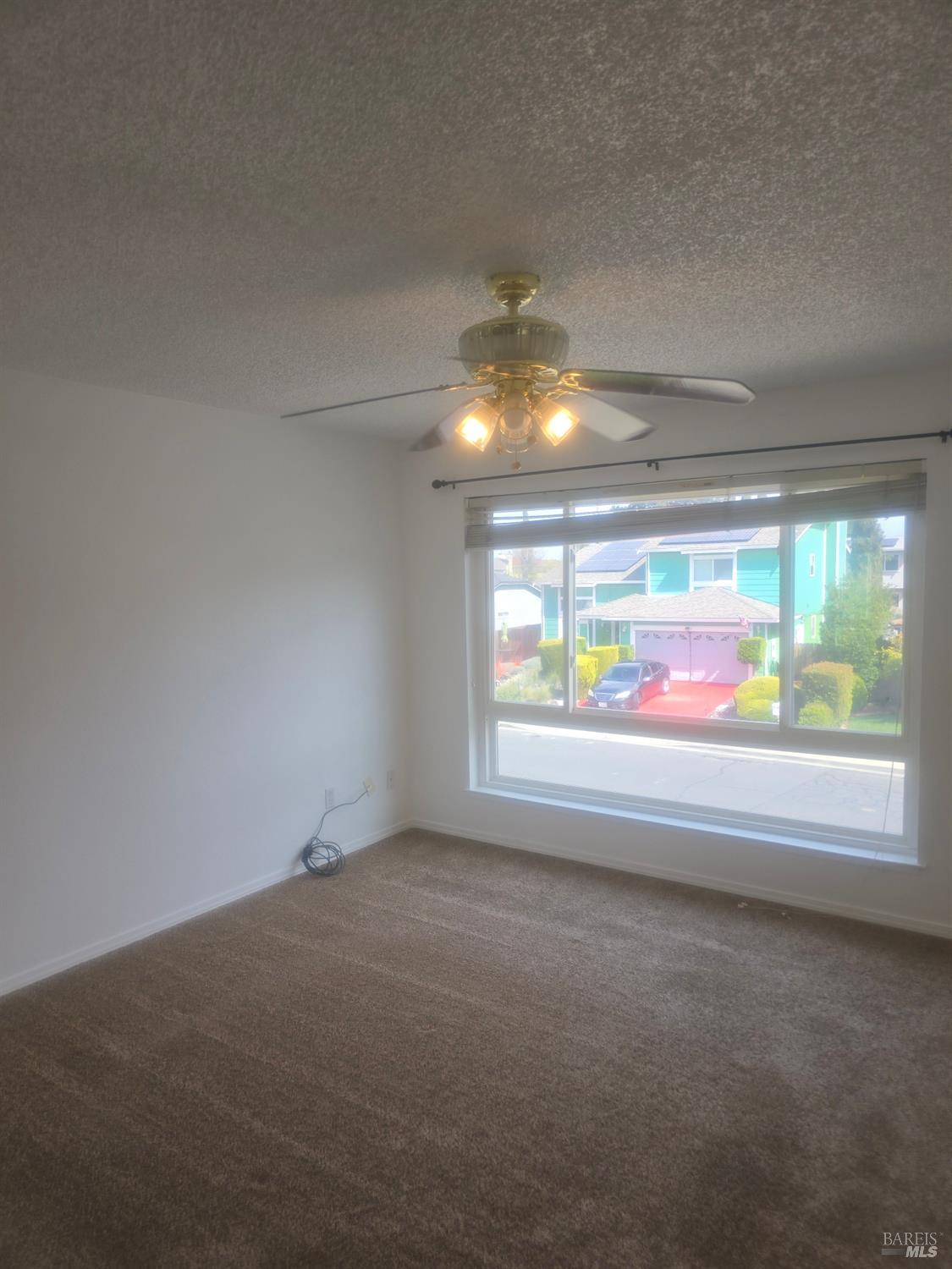 Detail Gallery Image 18 of 31 For 900 Bluejay Dr, Suisun City,  CA 94585 - 4 Beds | 2/1 Baths