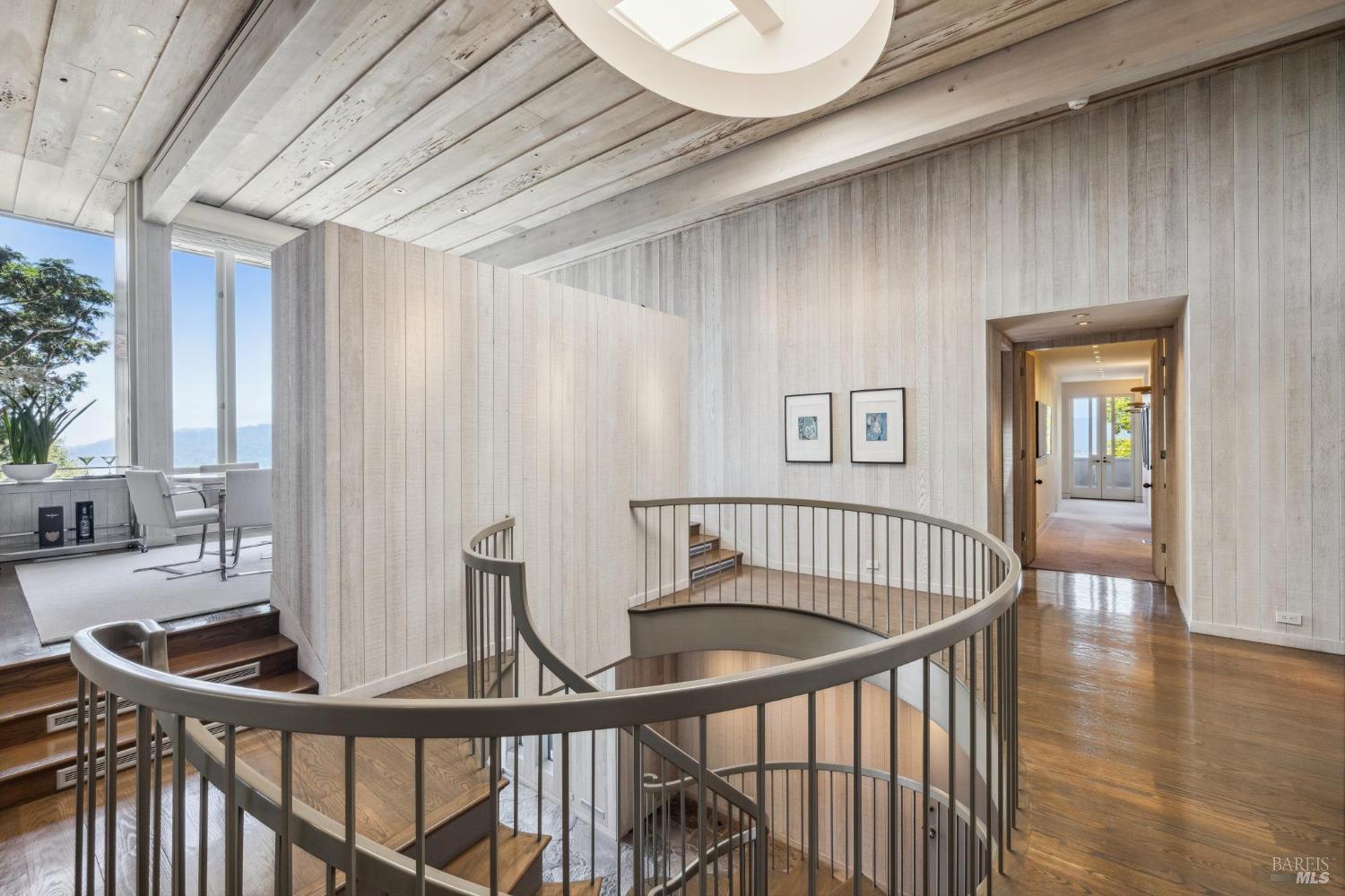 Detail Gallery Image 22 of 99 For 83 Mount Tiburon Rd, Tiburon,  CA 94920 - 6 Beds | 5/1 Baths