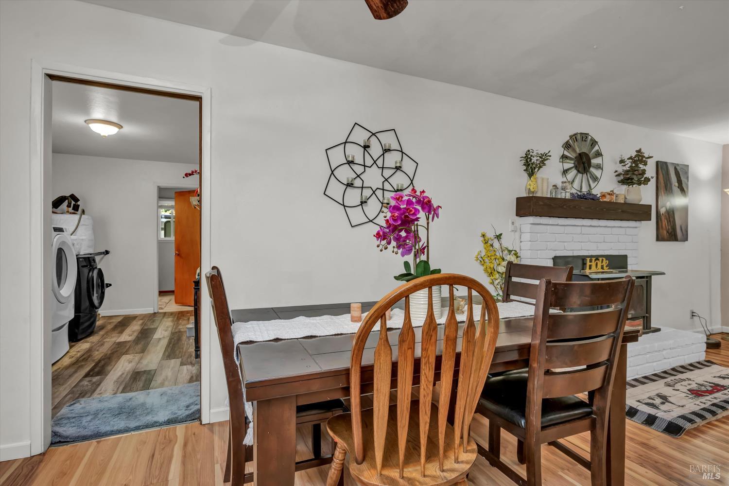 Detail Gallery Image 10 of 30 For 16820 Morgan Valley Rd, Lower Lake,  CA 95457 - 3 Beds | 2 Baths