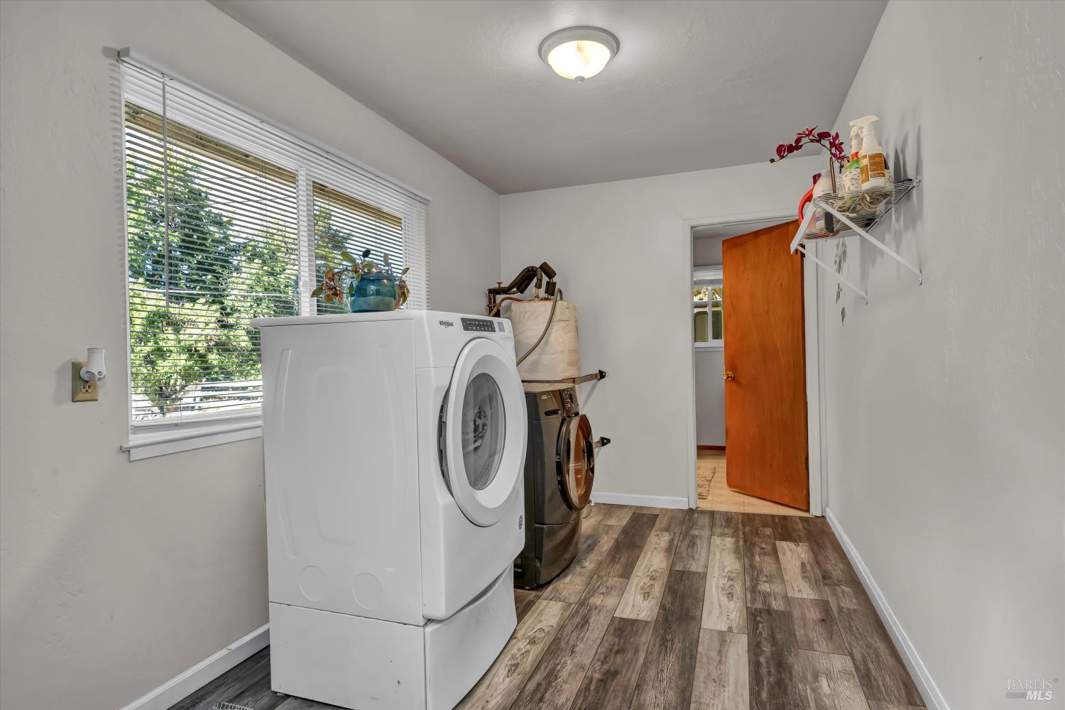 Detail Gallery Image 11 of 30 For 16820 Morgan Valley Rd, Lower Lake,  CA 95457 - 3 Beds | 2 Baths